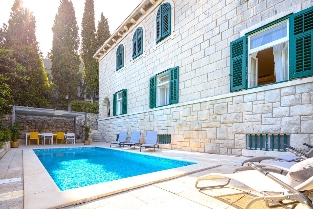 Stone Majestic W Pool - Center Villa Split