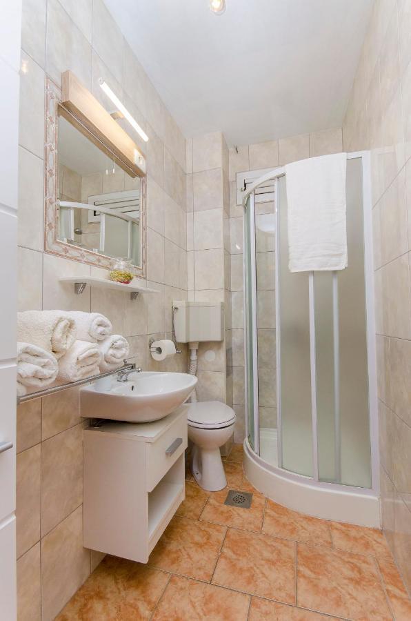 Fima Centar Stobrec Apartment Split