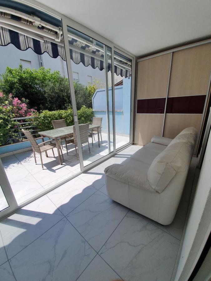 Apartment Diana Znjan *