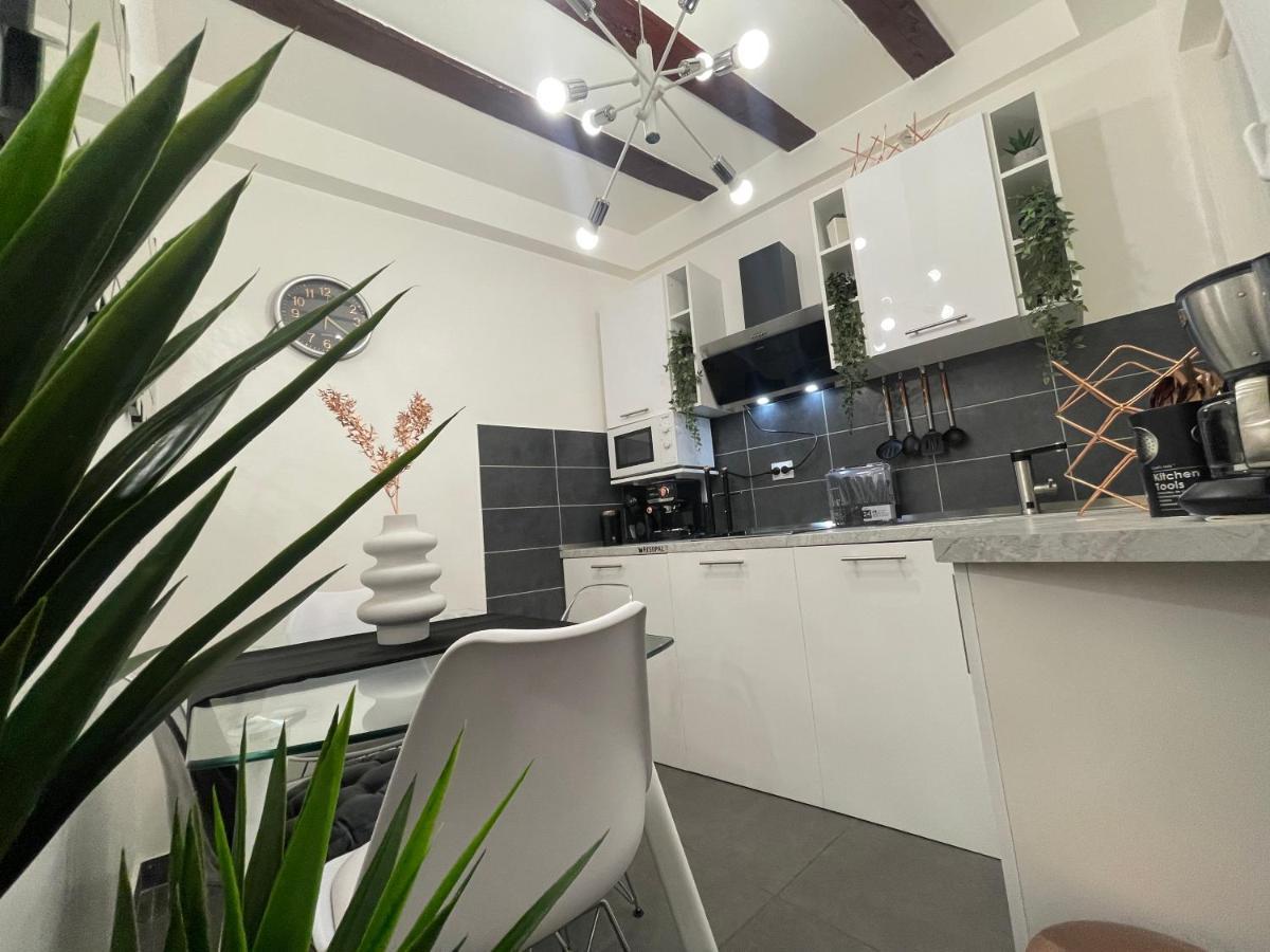 Spalatum New Chic & With Kitchen And Terrace - Centre * Split