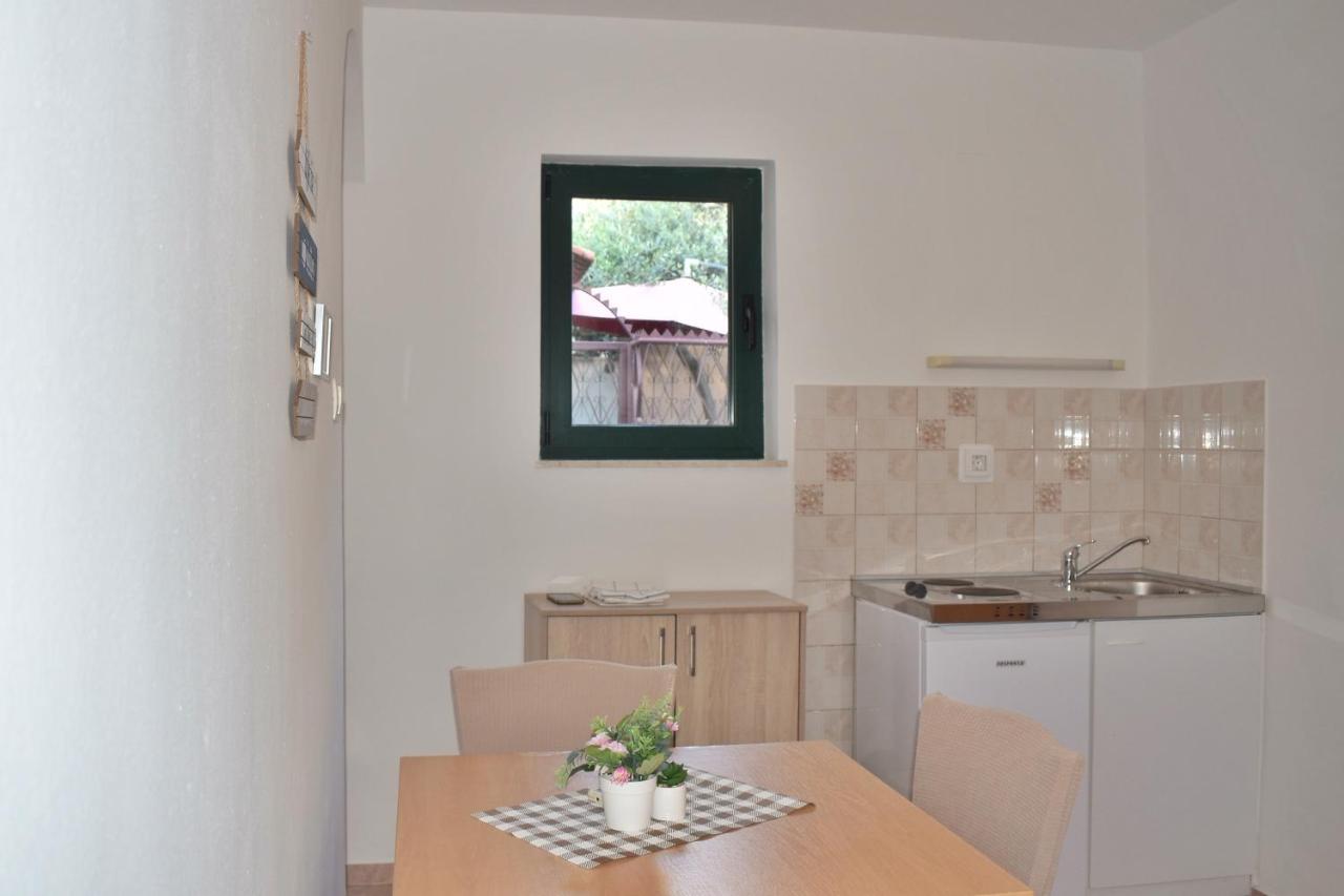 Twin Apartment *