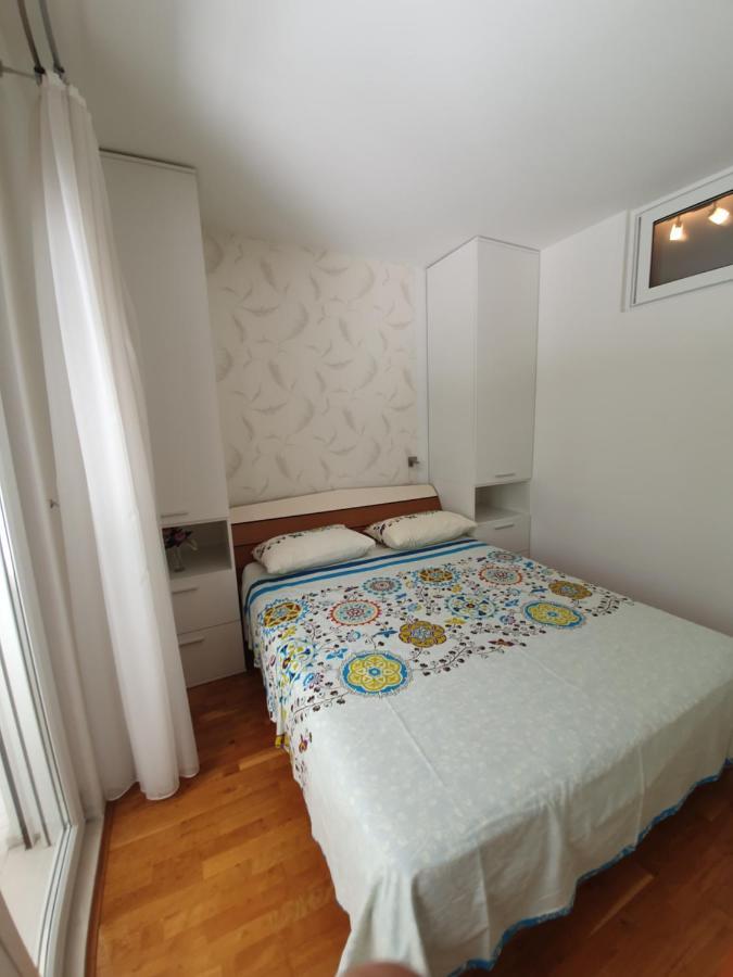 Apartment Diana Znjan *