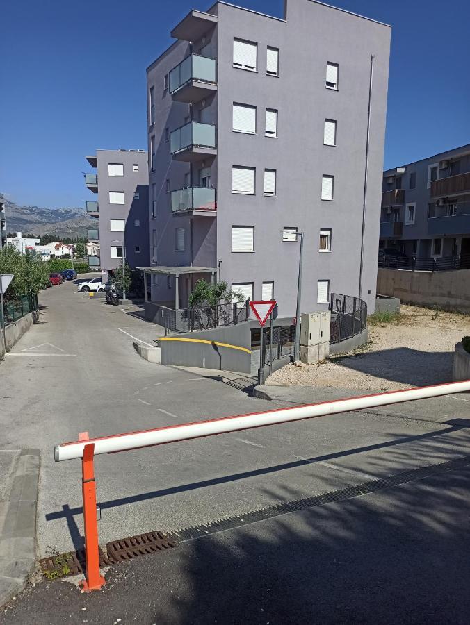 Cosy Terrano -free Private Parking Apartman *