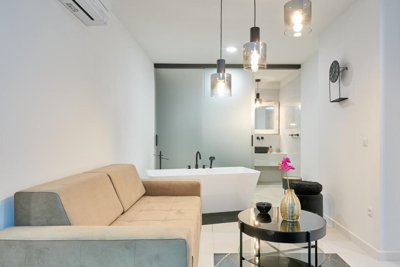 Luxe Crystal Apartment