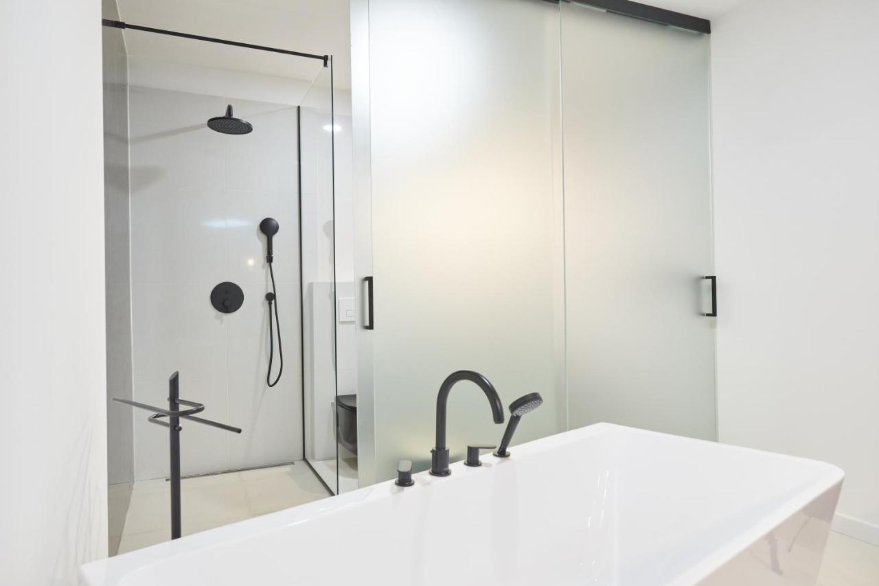 Luxe Crystal Apartment