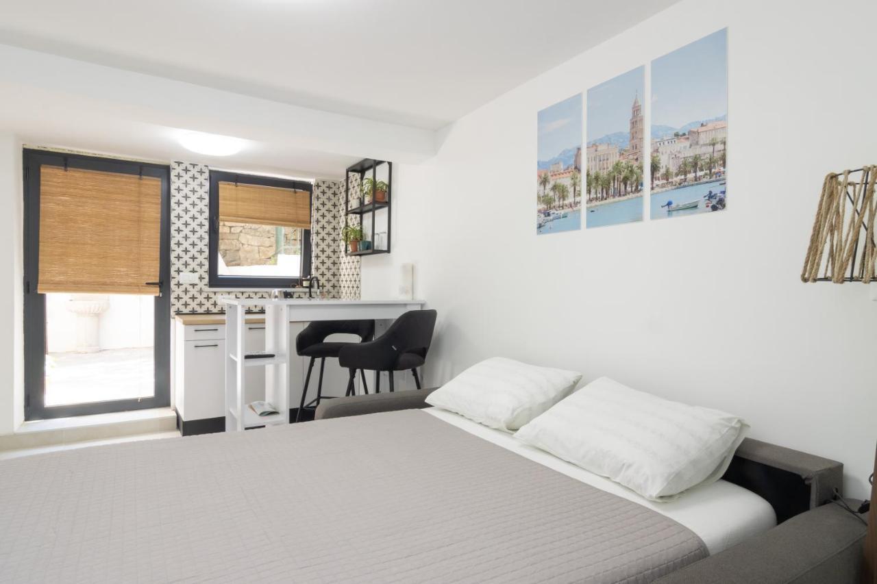 Tina In Centar With Parking Apartamento *