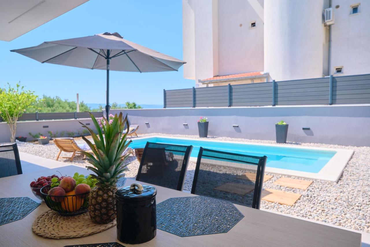 Apartment South Cliff Split