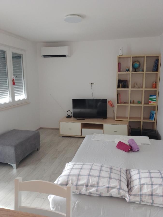 Apartamento Studio Lucija *