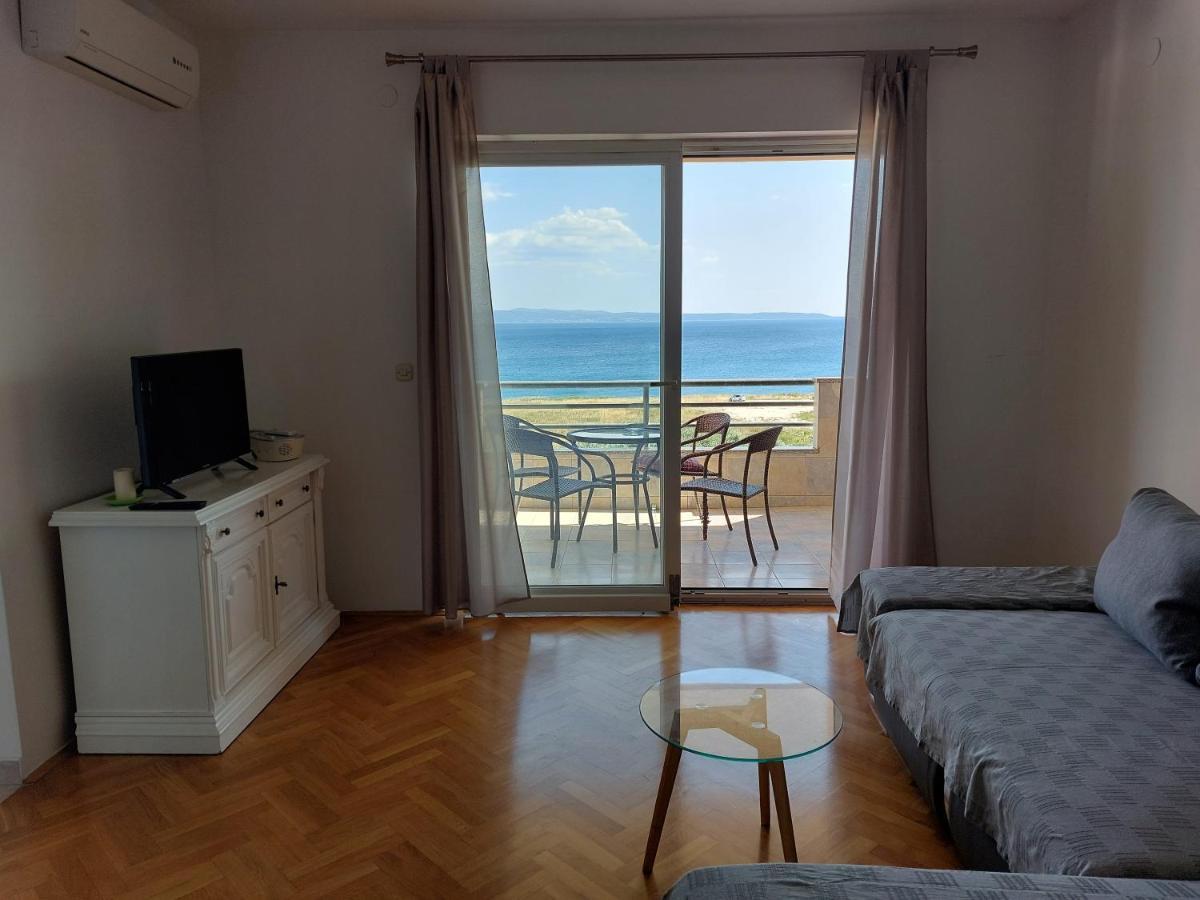 Apartment Lo