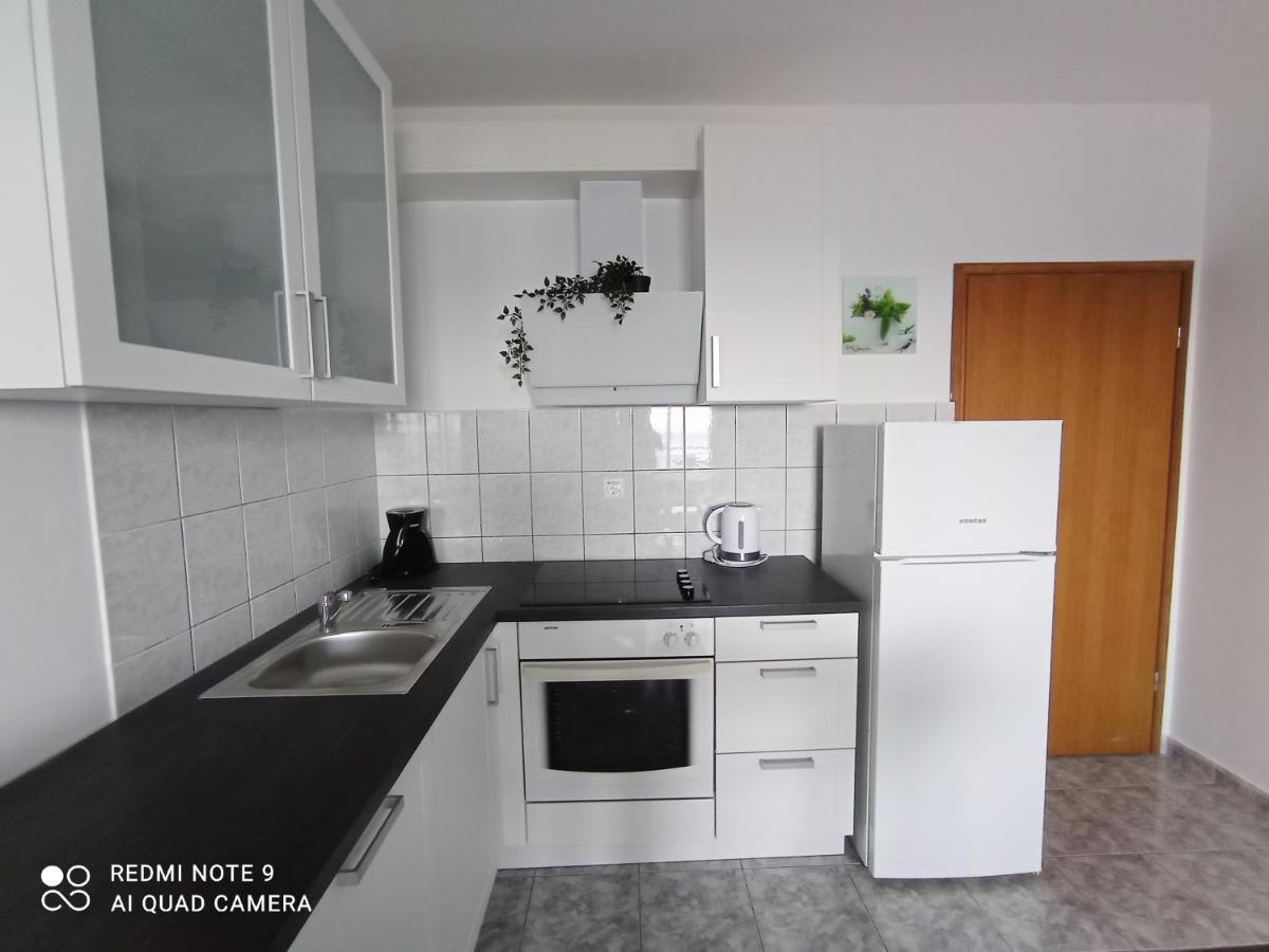 Lo Apartment