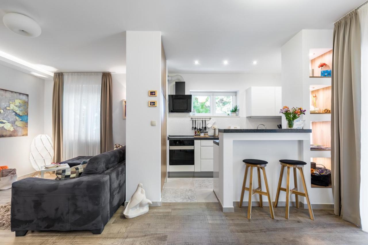 Apartment Top Location 