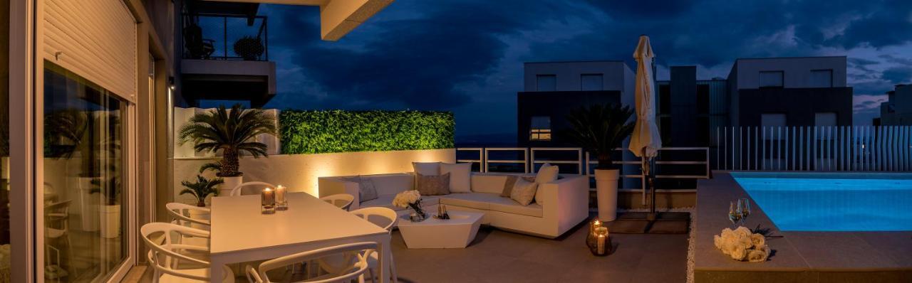 Golden Cell Apartment