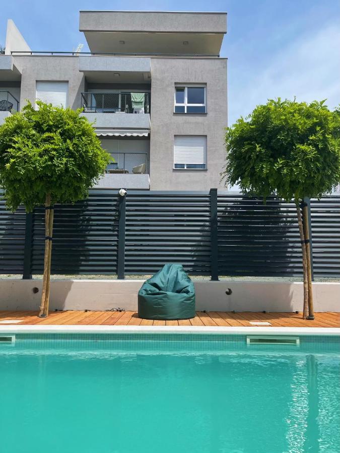 Cozy Seaside With Pool & Terrace Apartment Split