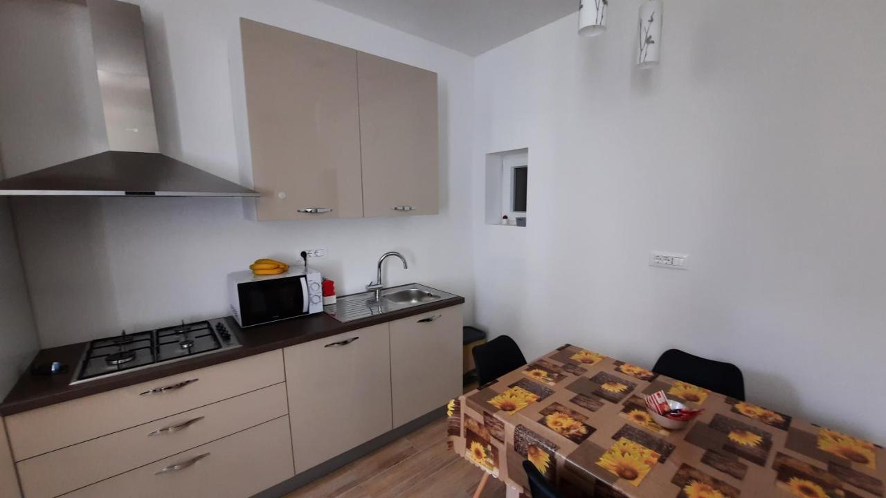Cherry Apartment *