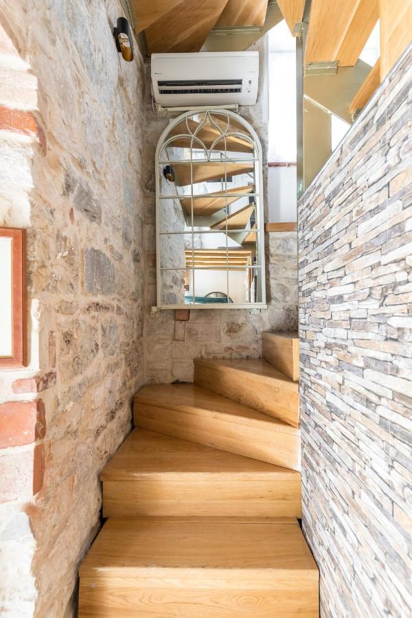 Apartment Kaleta Little House Split