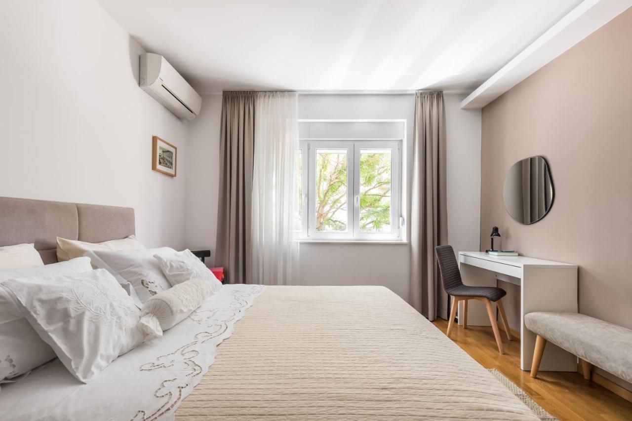 Apartment Top Location 