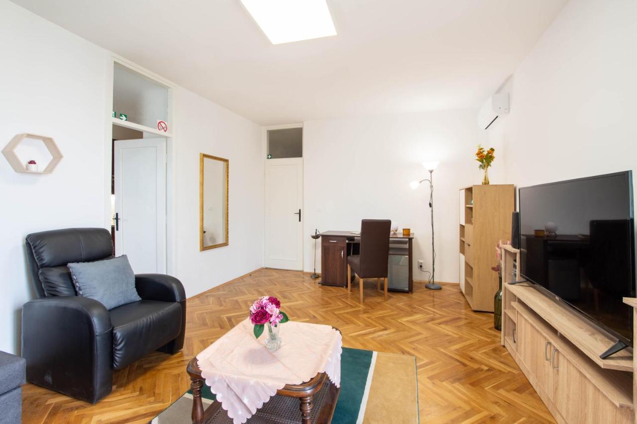 Grof Apartamento *
