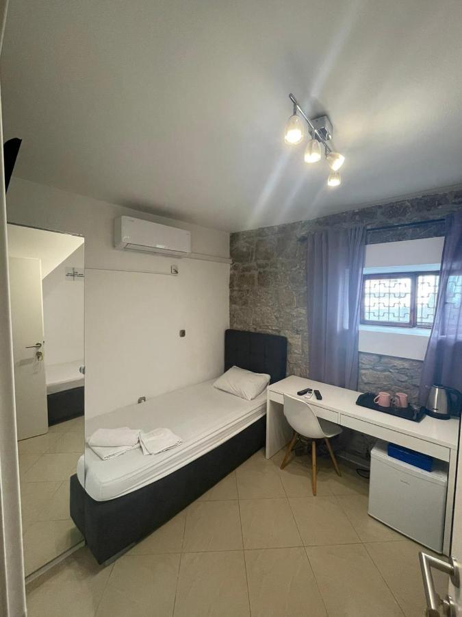 Rooms Pama