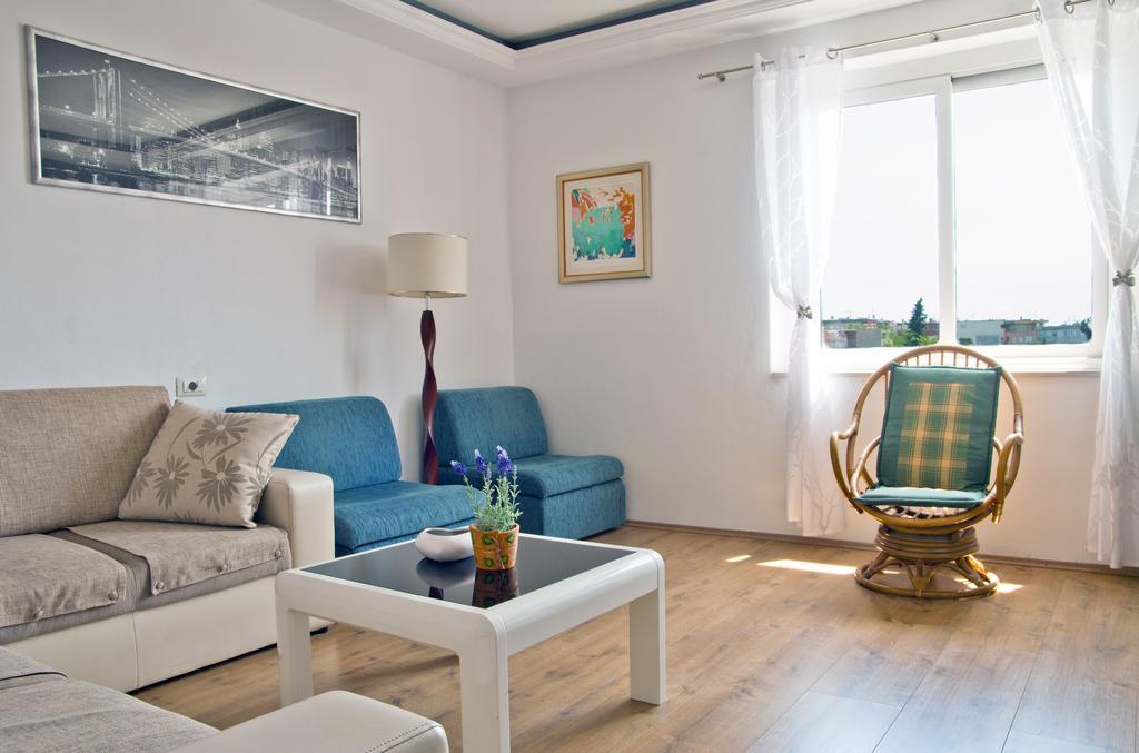 Apartment Port View-5 Min From Center Apartment Split