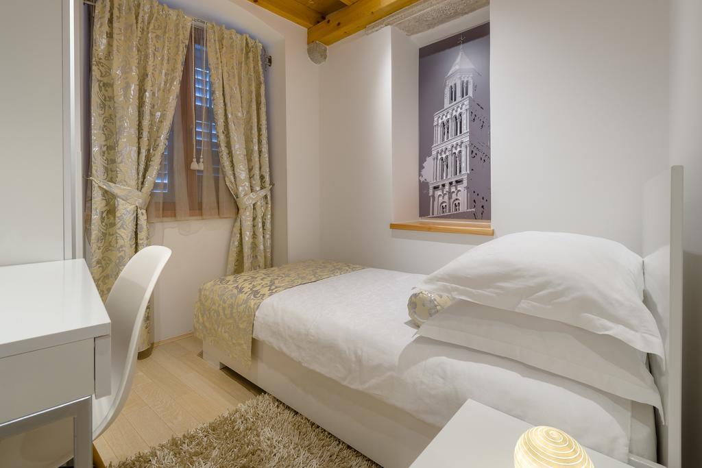 Apartment Valeria *