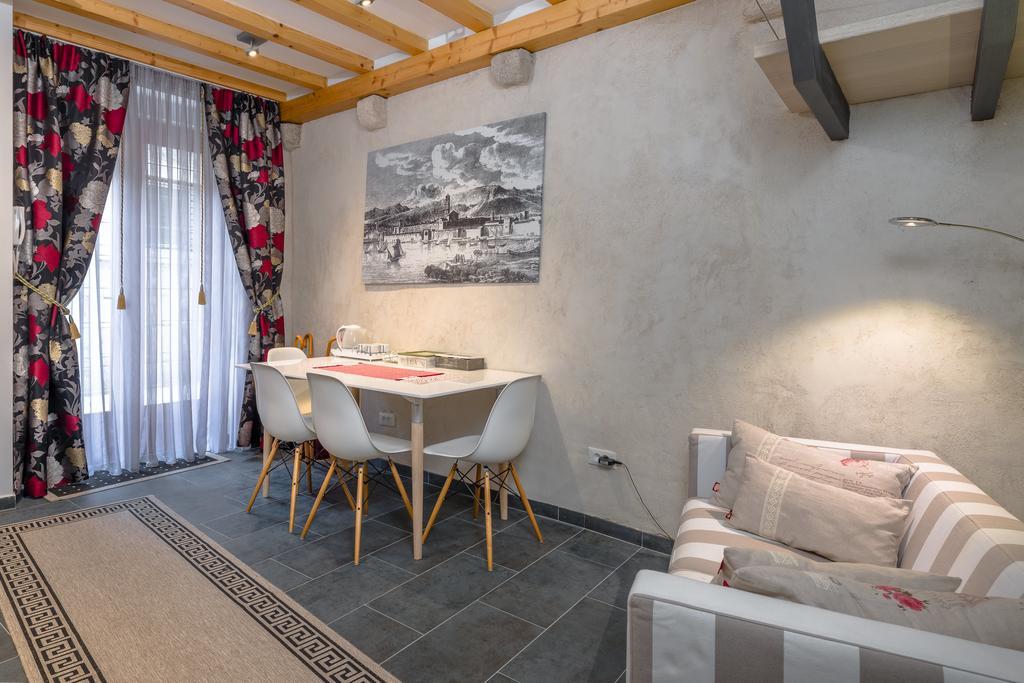 Valeria Apartment
