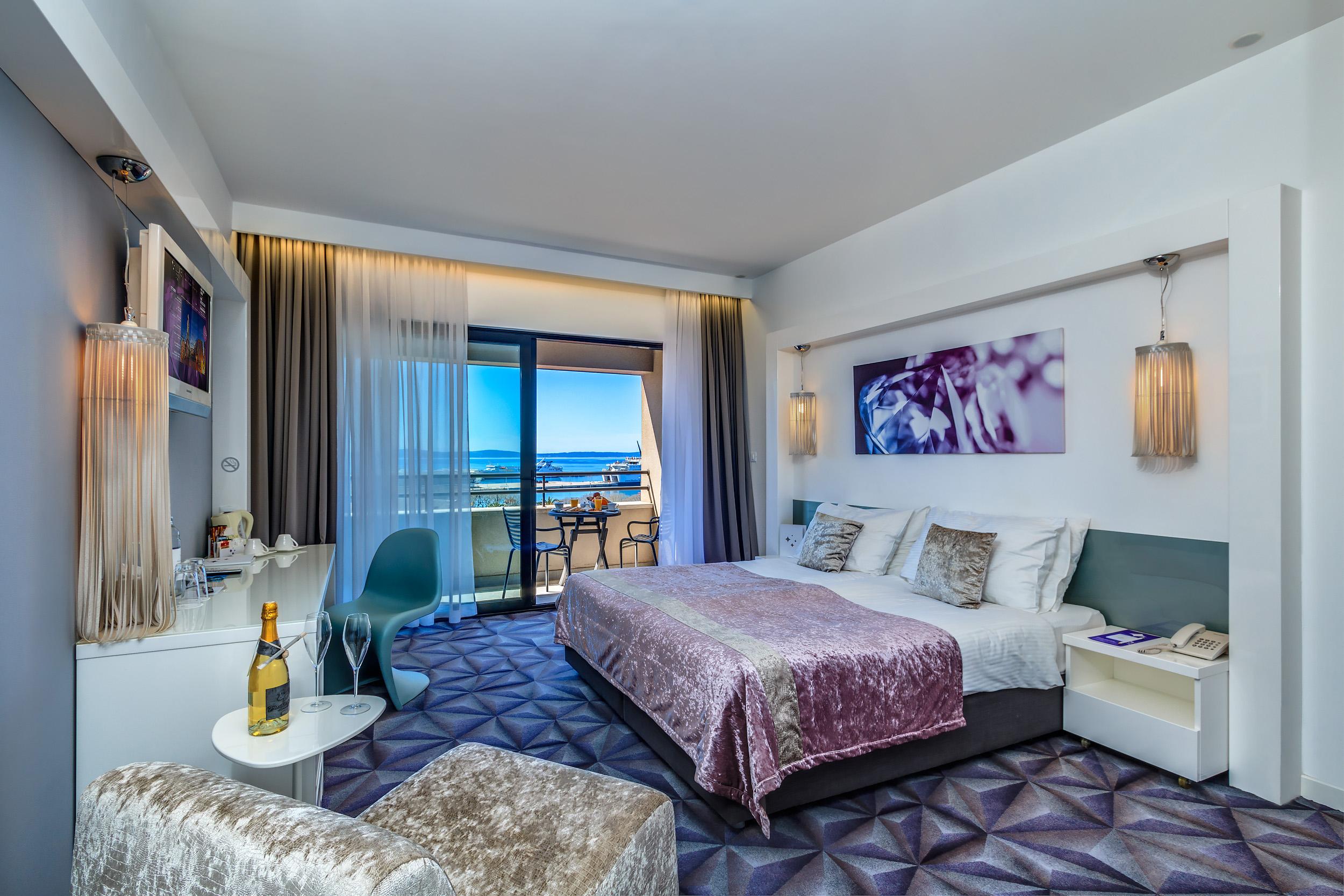 Luxe Hotel 4*