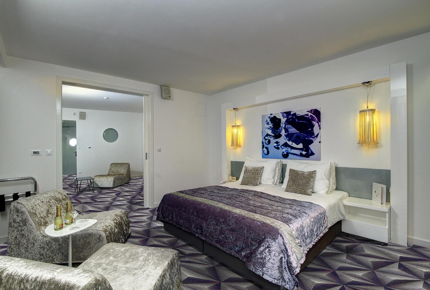 Hotel Luxe 4*