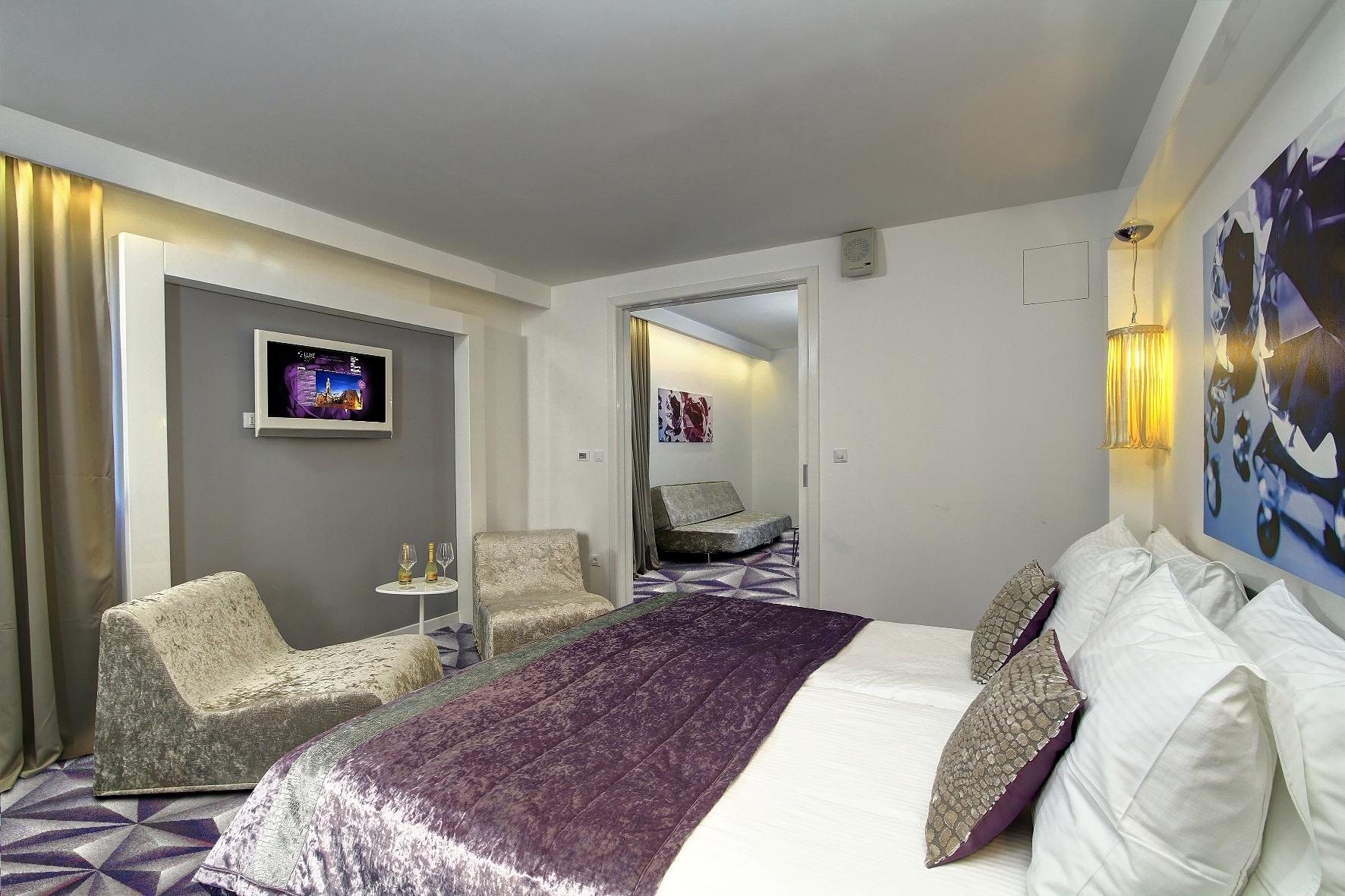 Luxe 4*
