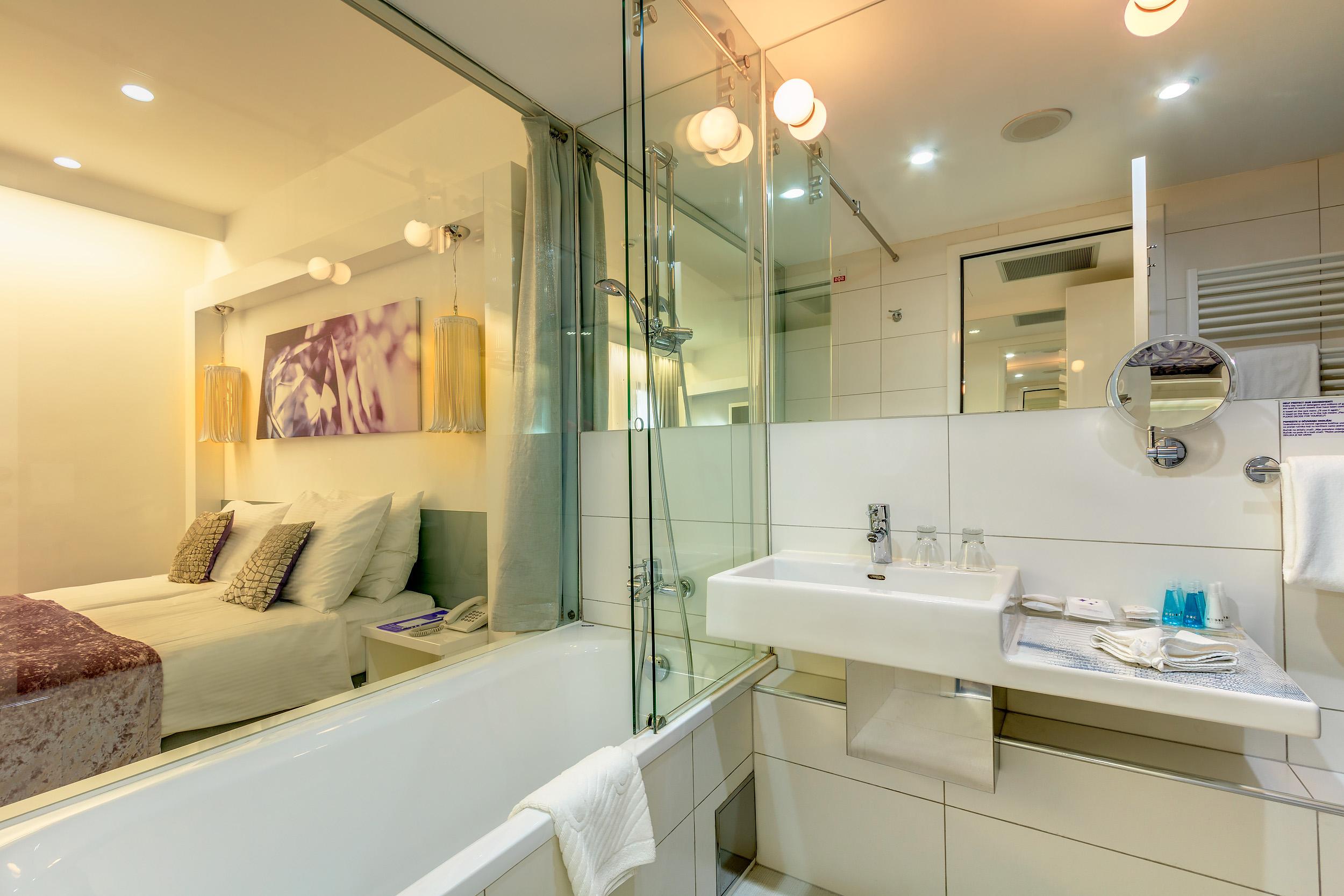 Hotel Luxe 4*