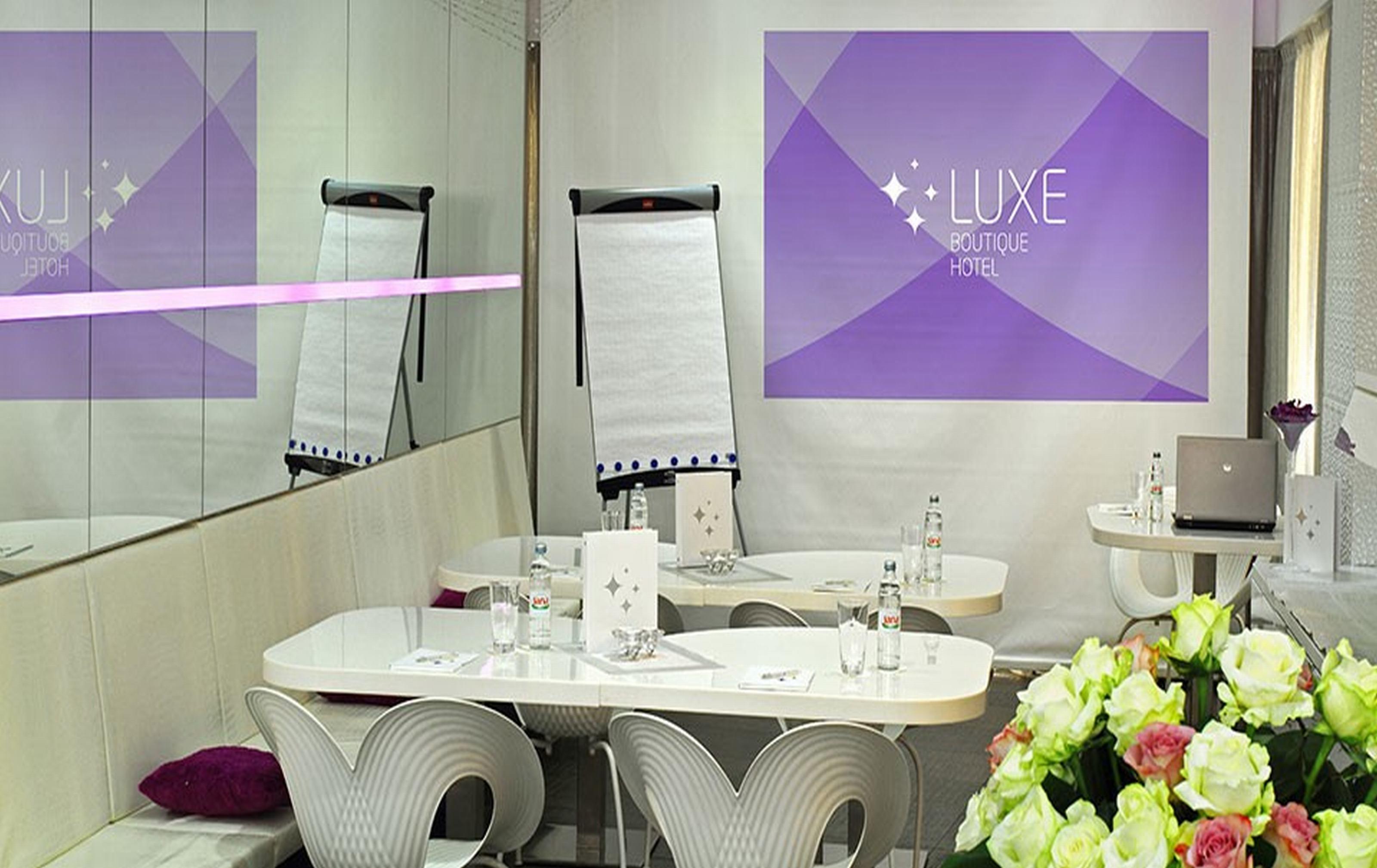 Luxe Hotel