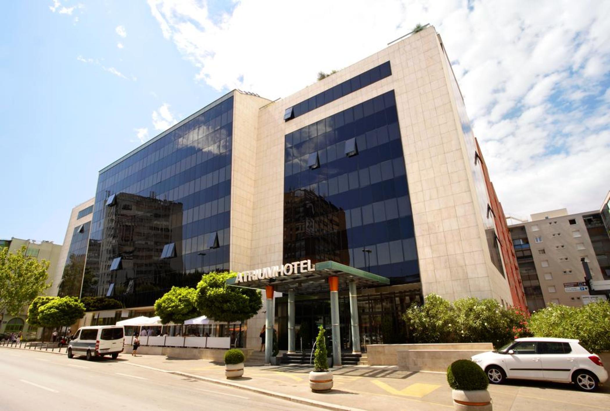 Atrium 5*
