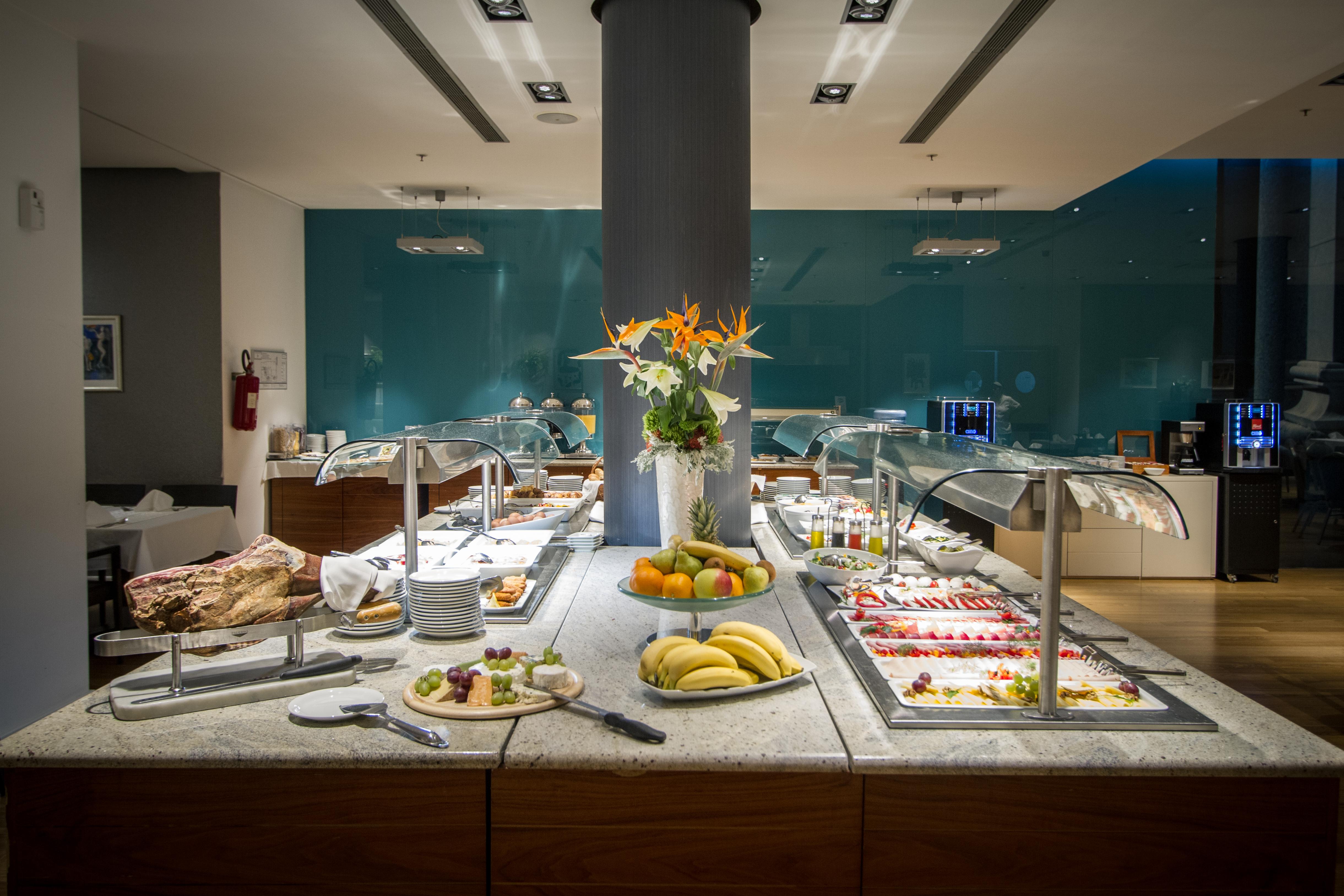 Atrium Hotel 5*