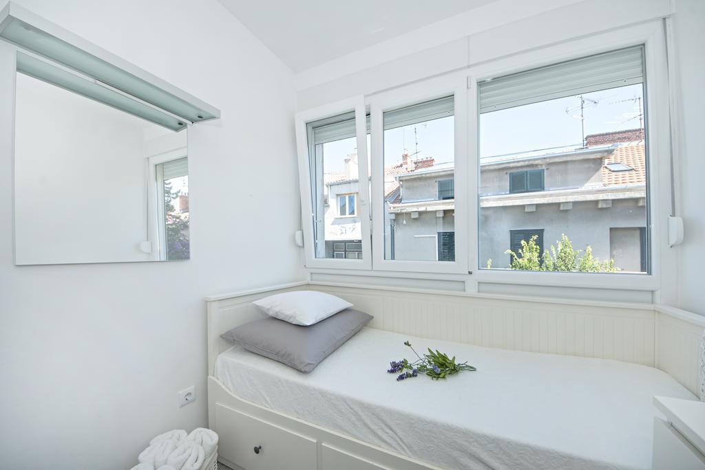 Smart Apartment Split