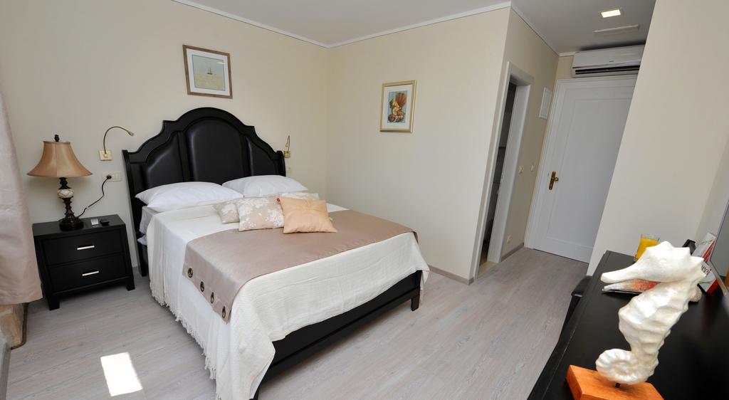 Acomodação com café da manhã  Metropole Luxury 4*