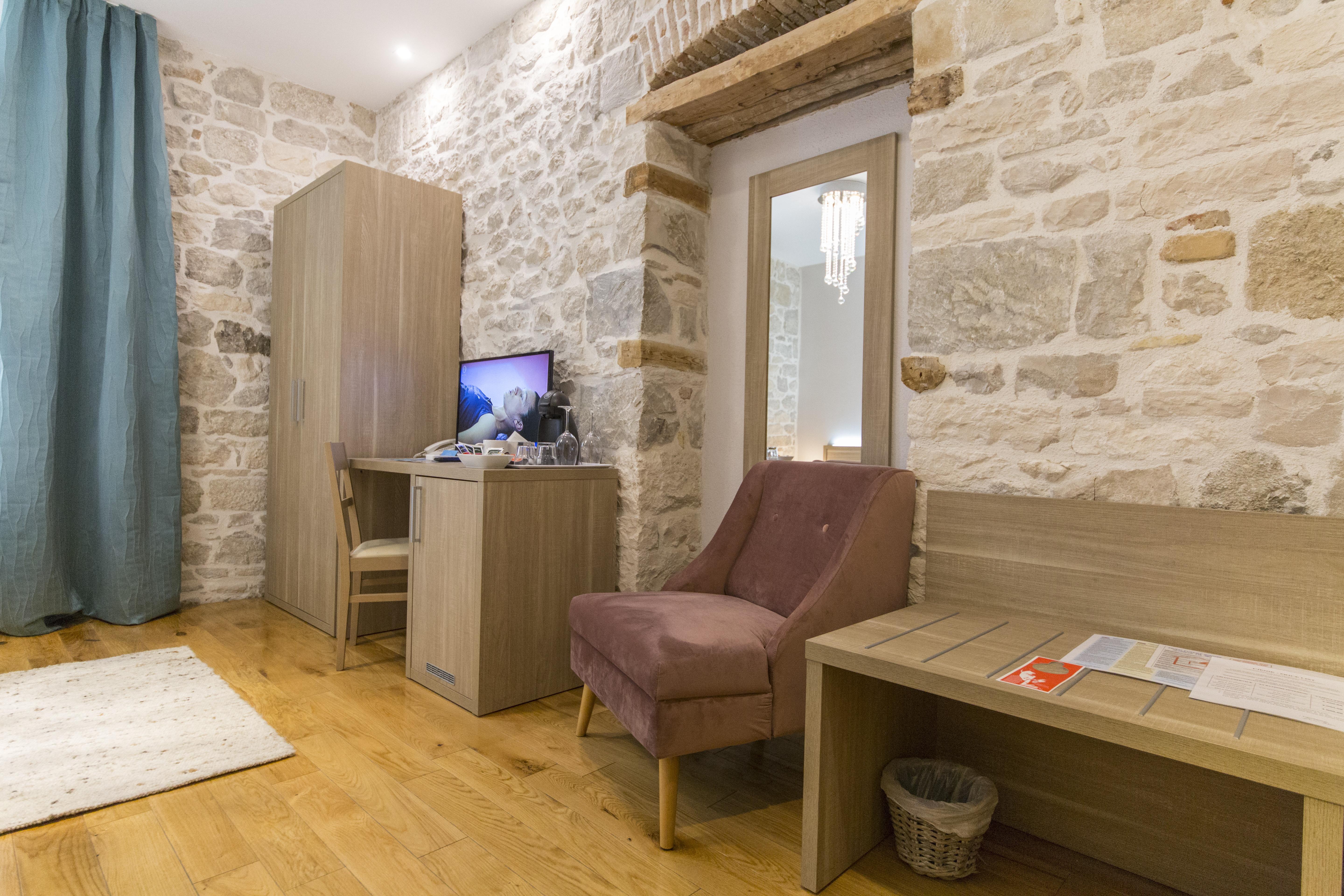 Tifani Luxury Gasthof 4*