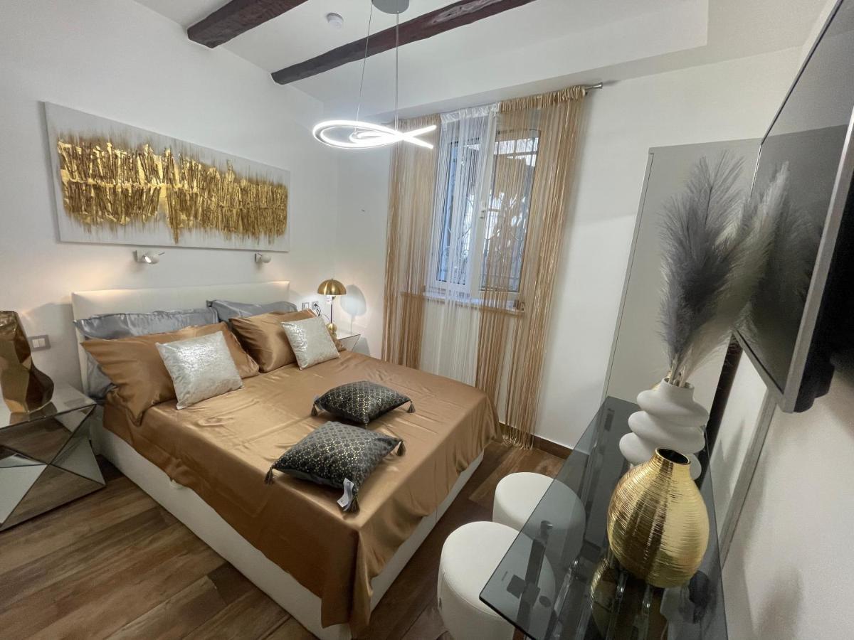 Spalatum New Chic & With Kitchen And Terrace - Centre Guest house