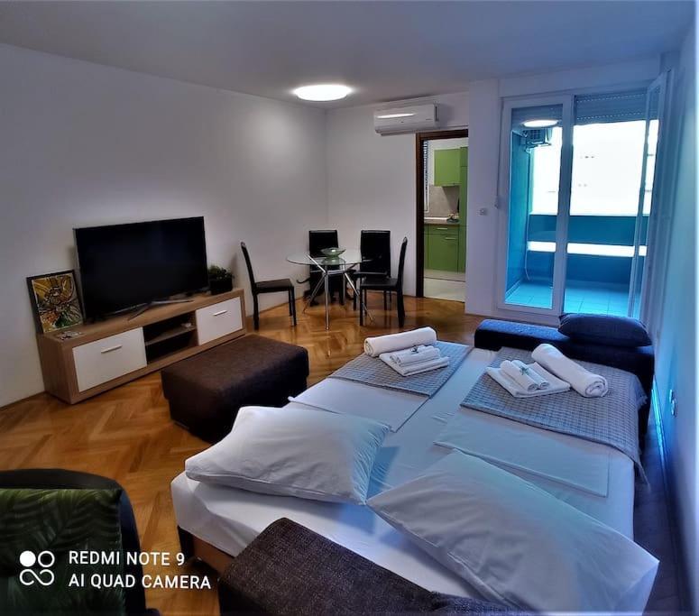 Antonio Apartment Split