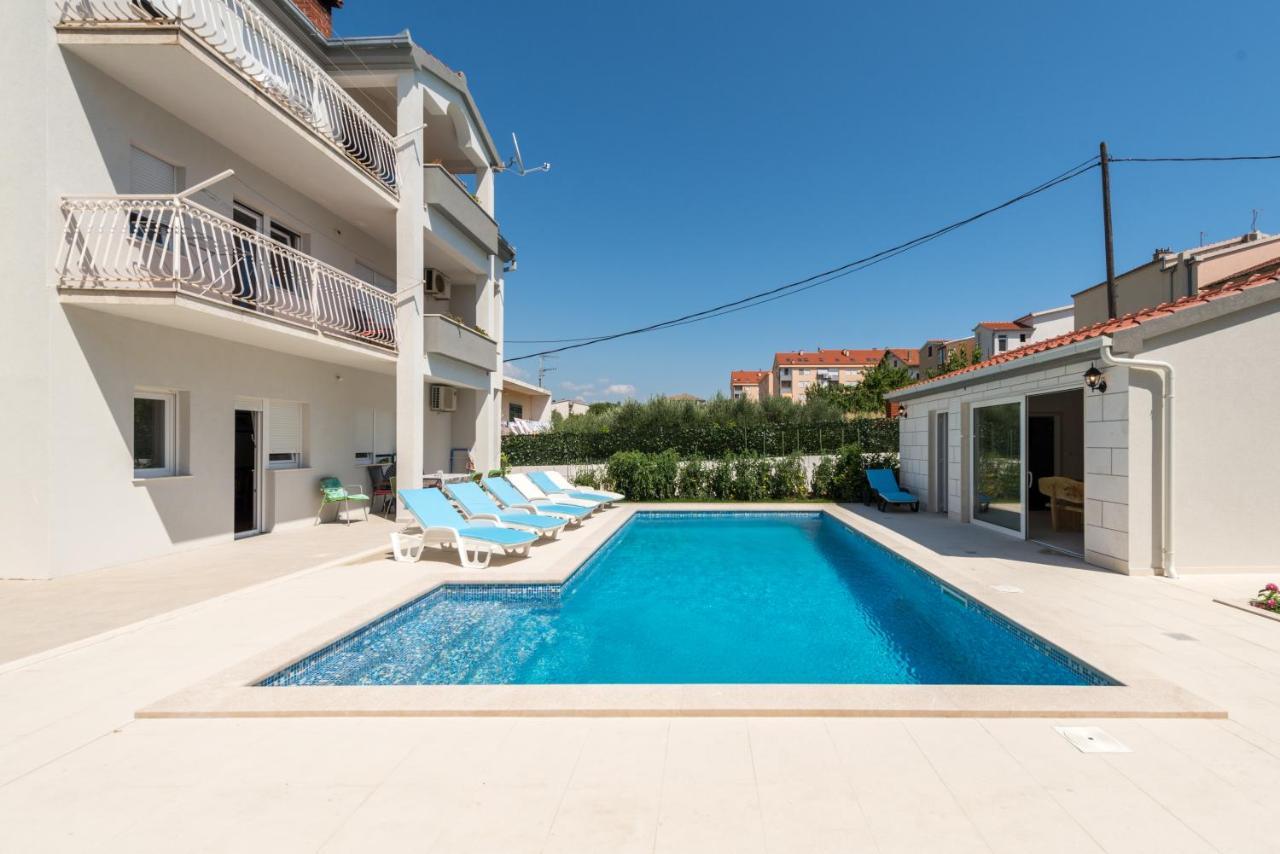 Maestral Apartamento *