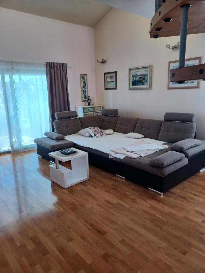 J&m Appartement Split
