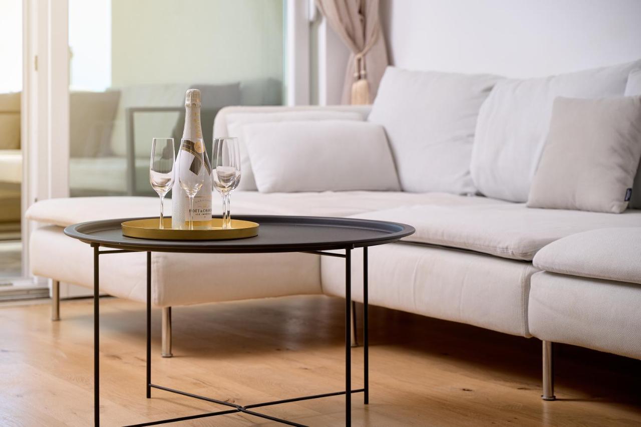 Klara Beach Apartment Split