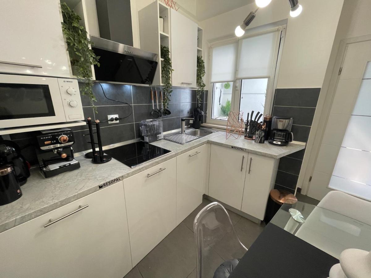 Spalatum New Chic & With Kitchen And Terrace - Centre Guest house