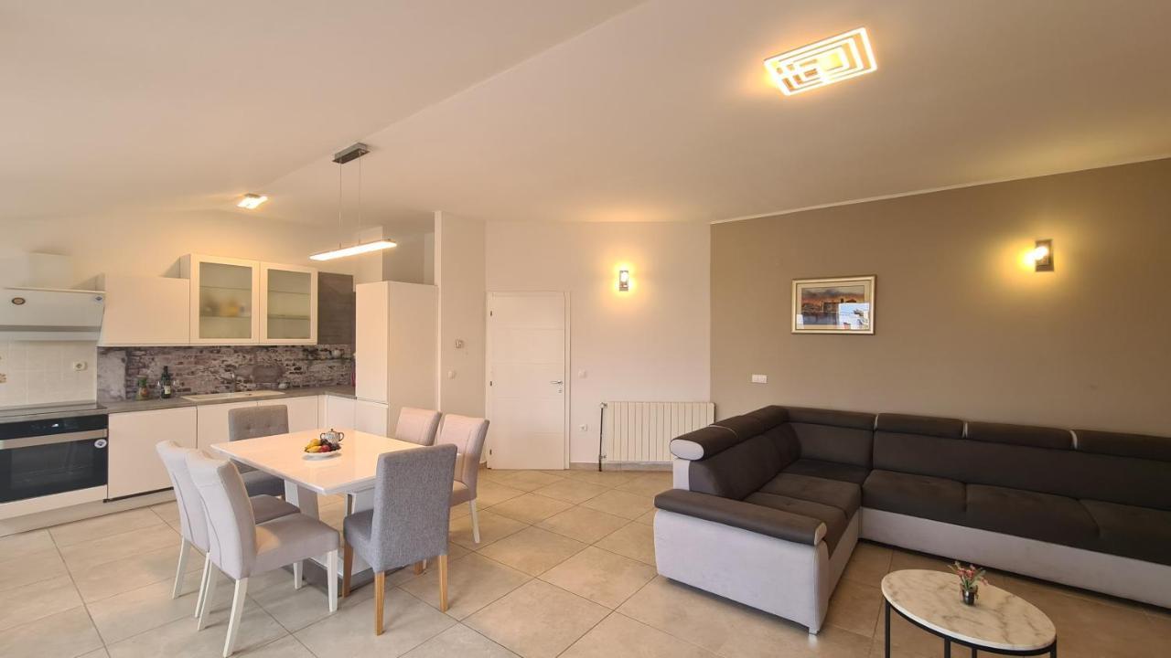 Apartamento Maestral *