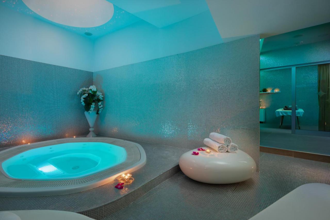 Luxe Hotel 4*