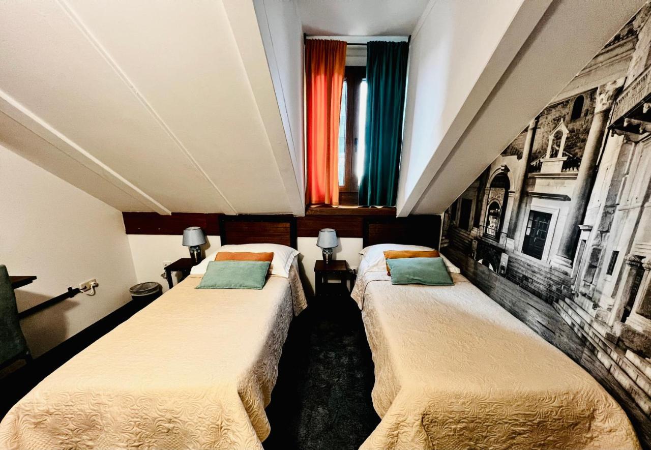 Hotel Diana