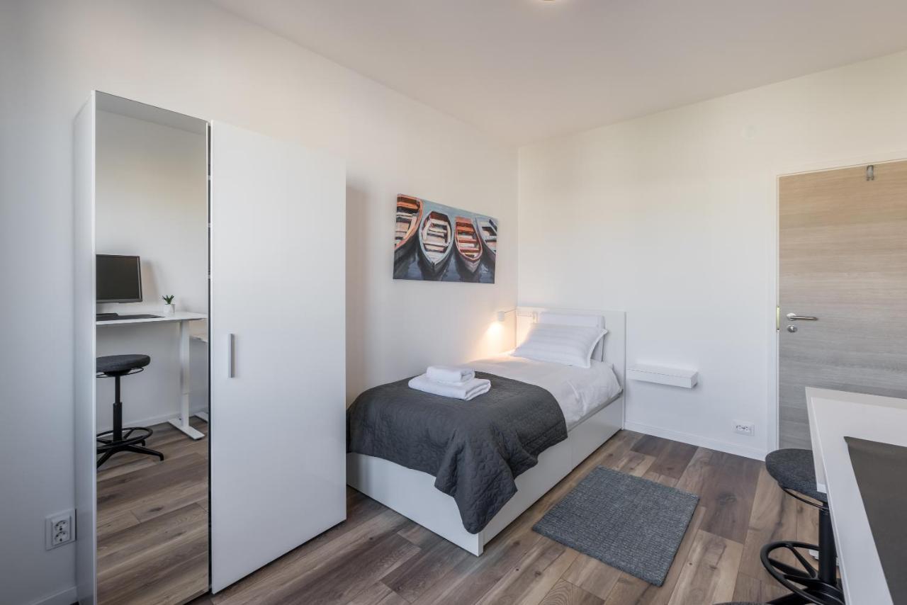 Sundowners Apartment, 52qm, Double & Single Bed, 10 Min From Old Town Of *