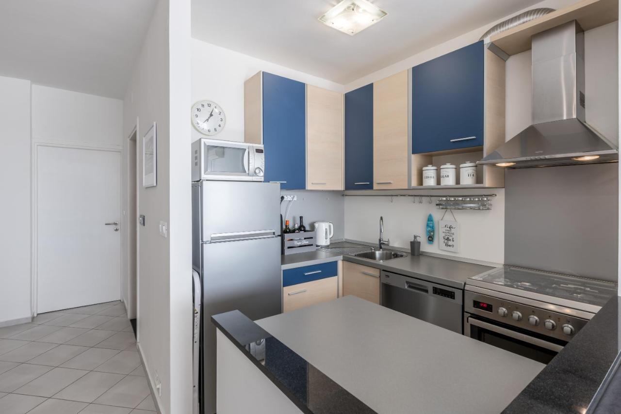 Apartment Sundowners Apartment, 52qm, Double & Single Bed, 10 Min From Old Town Of *