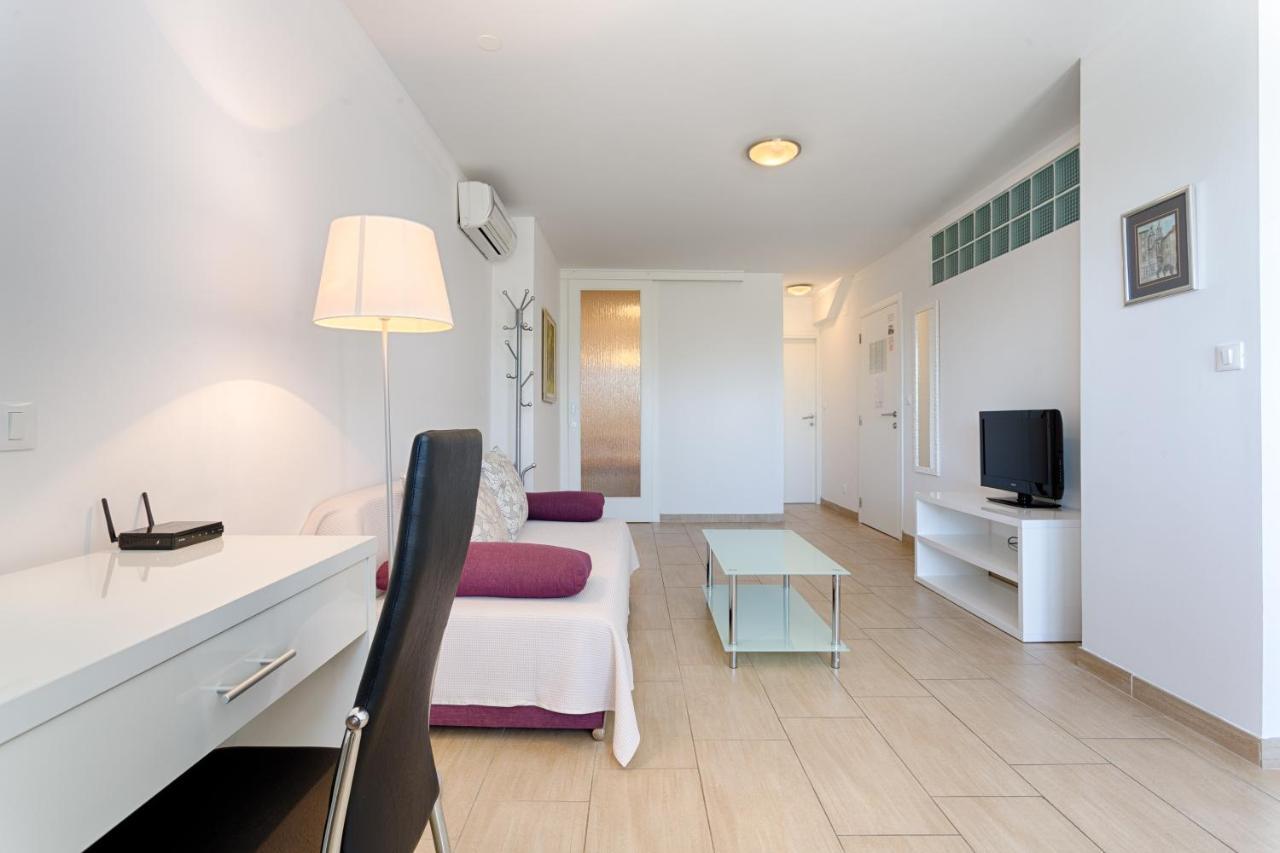 Apartment Adriatic Queen Split