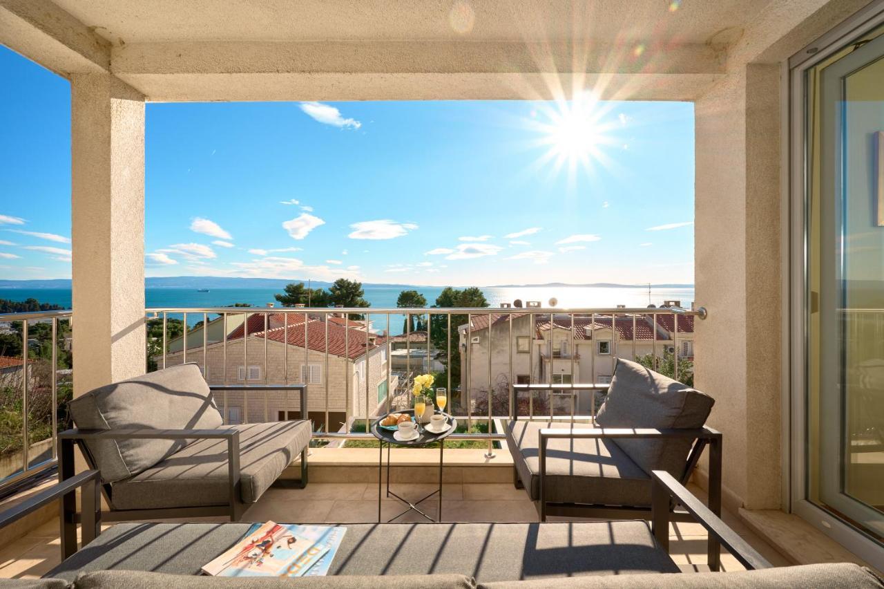 Sun Hills 7 * Split