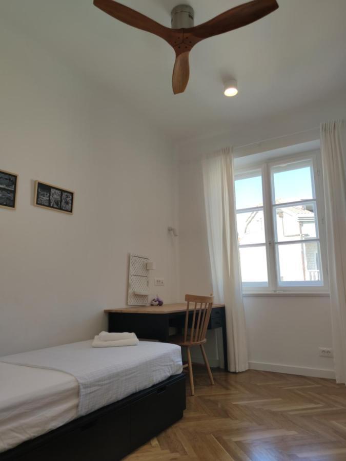 Apartman Specious And Newly Decorated At Bacvice