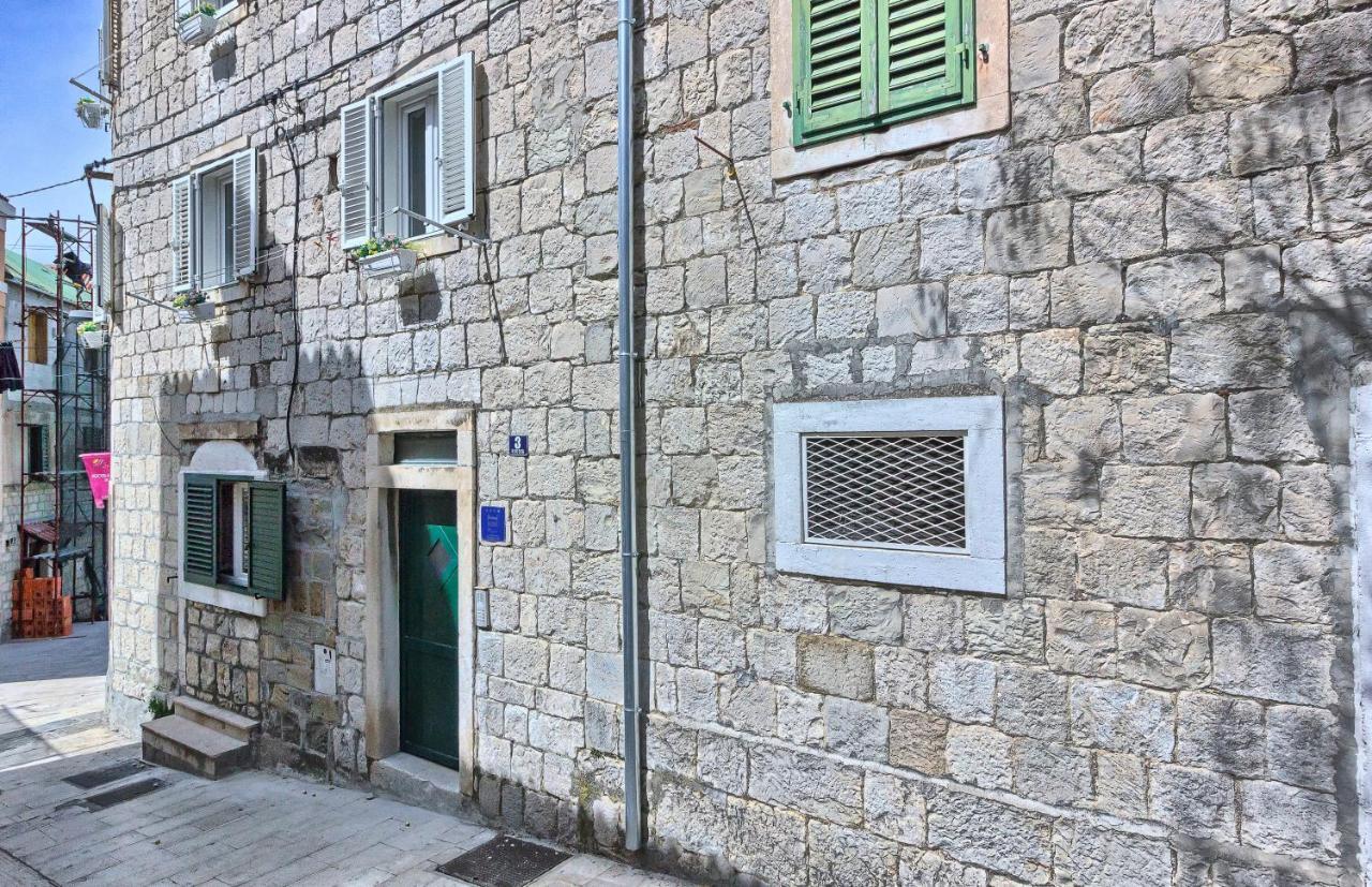 Apartman Under Constructiion Split